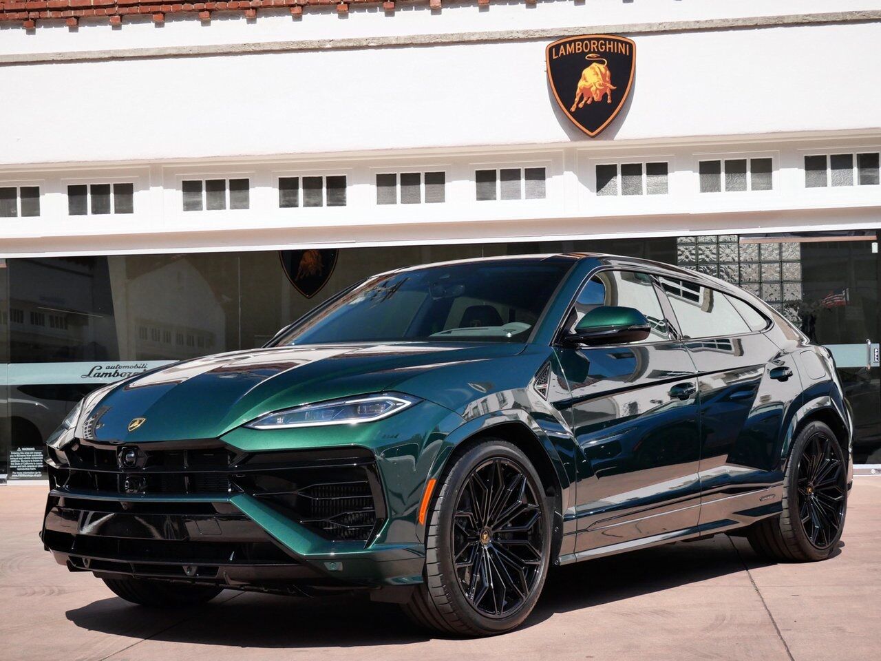 2025 Lamborghini Urus SE Lawrence KS