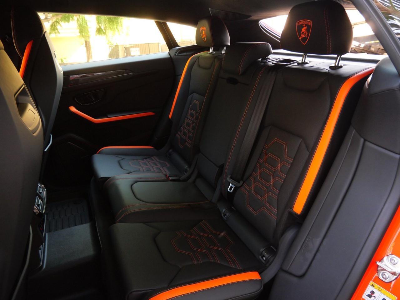 2025 Lamborghini Urus SE Lawrence KS