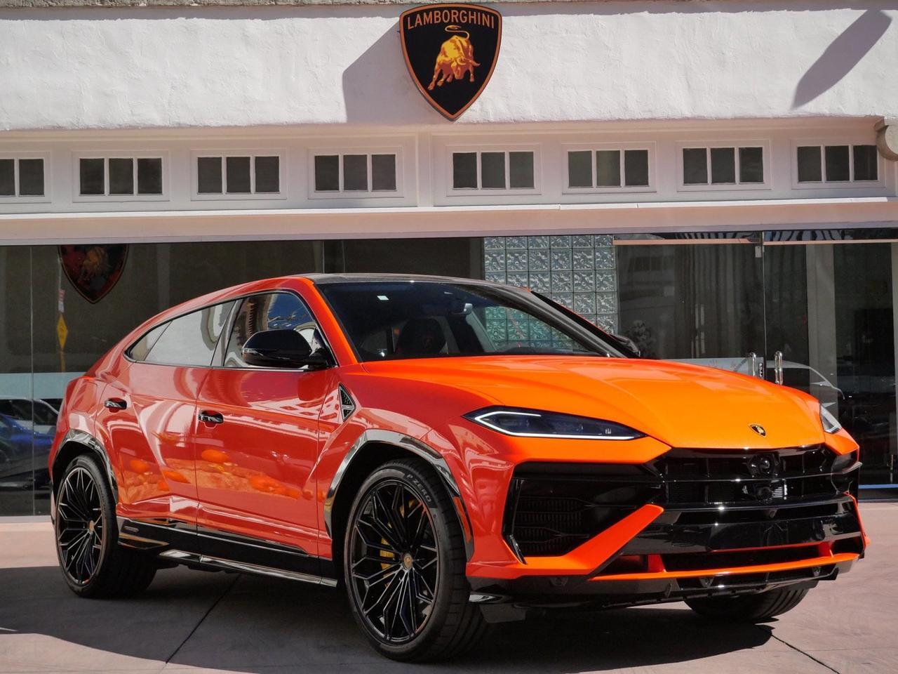 2025 Lamborghini Urus SE