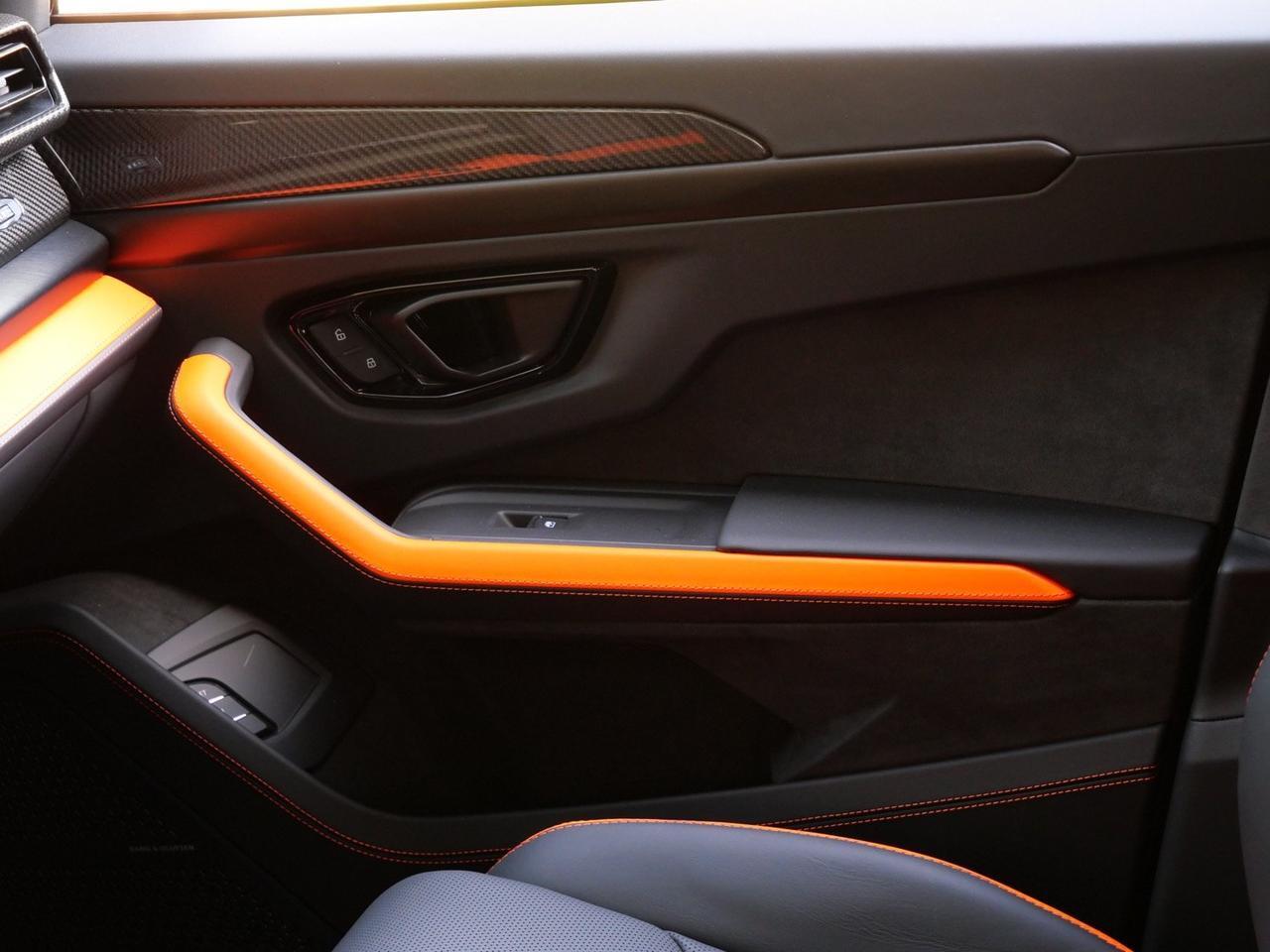 2025 Lamborghini Urus SE Lawrence KS