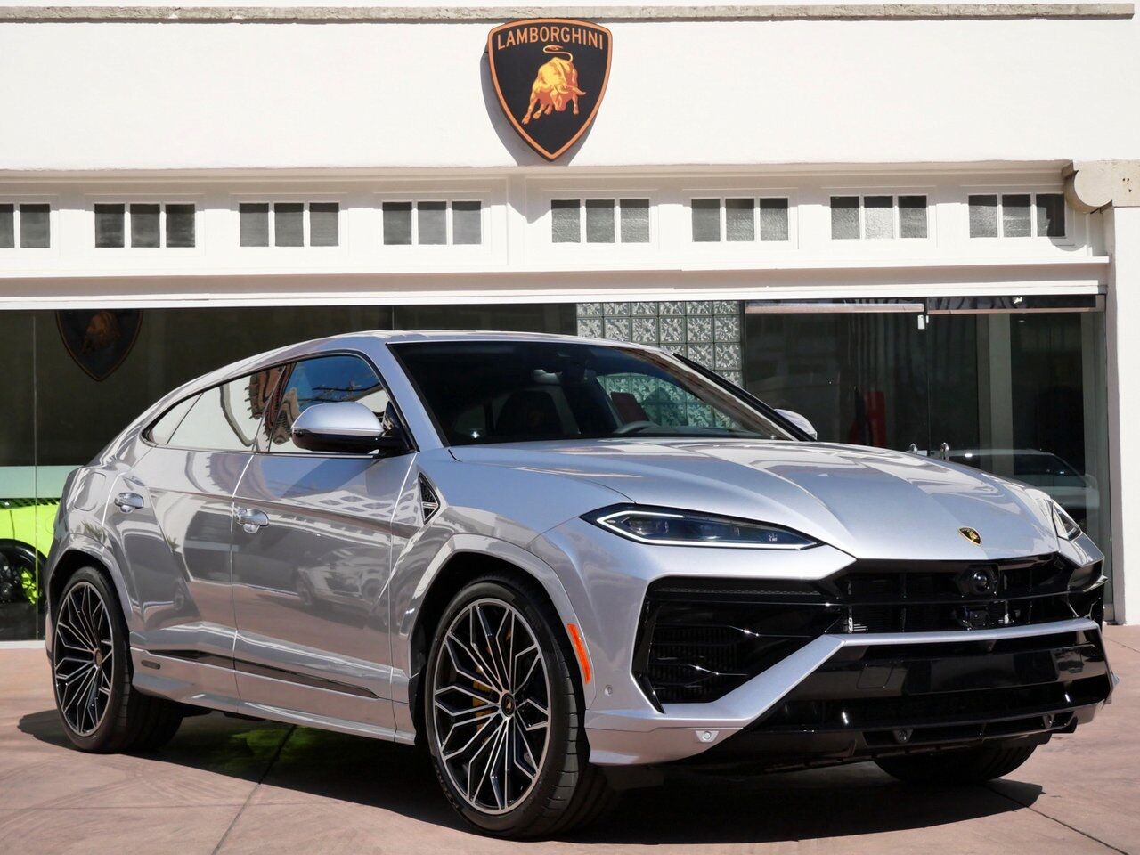 2025 Lamborghini Urus SE