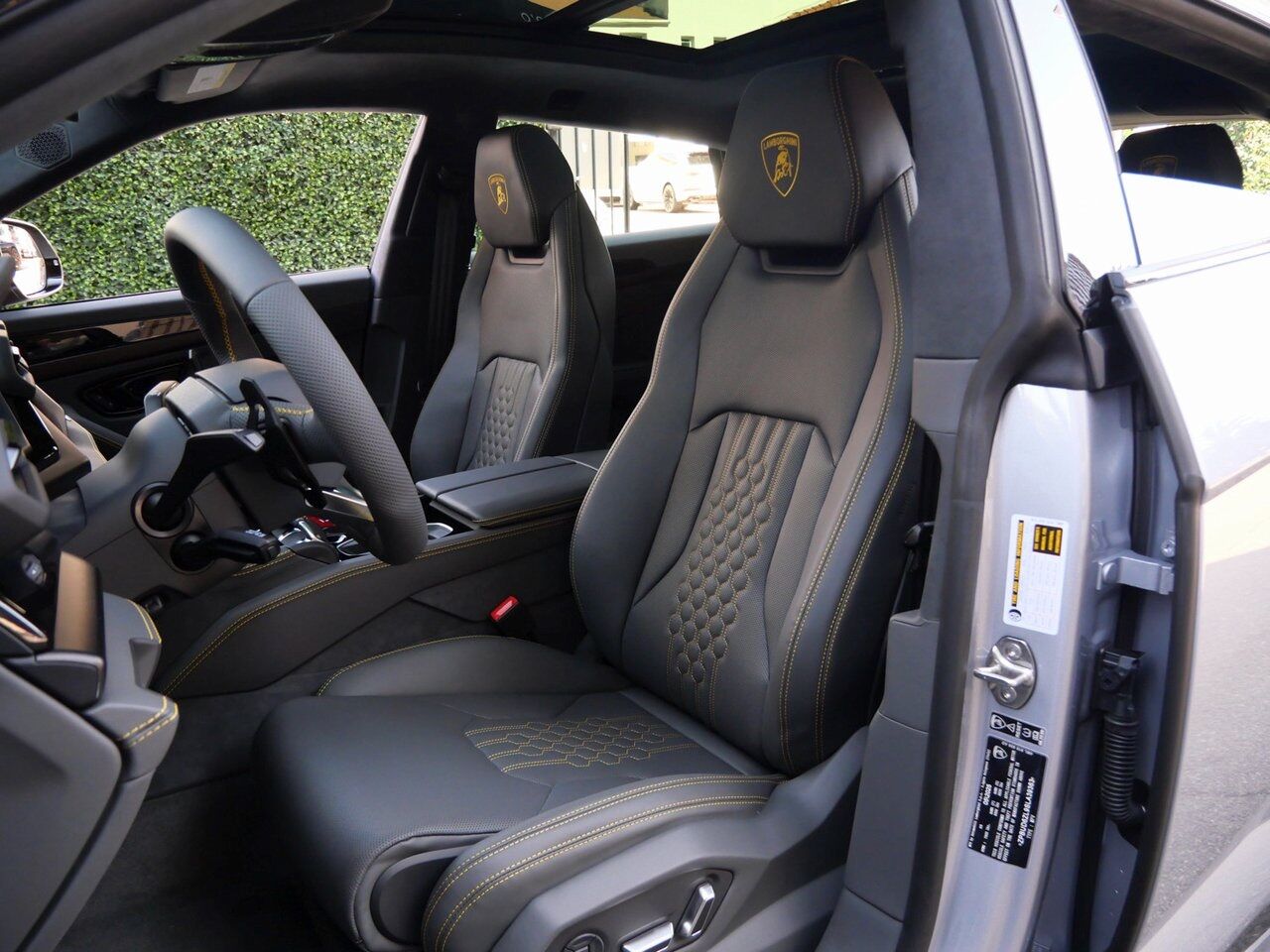 2025 Lamborghini Urus SE Lawrence KS