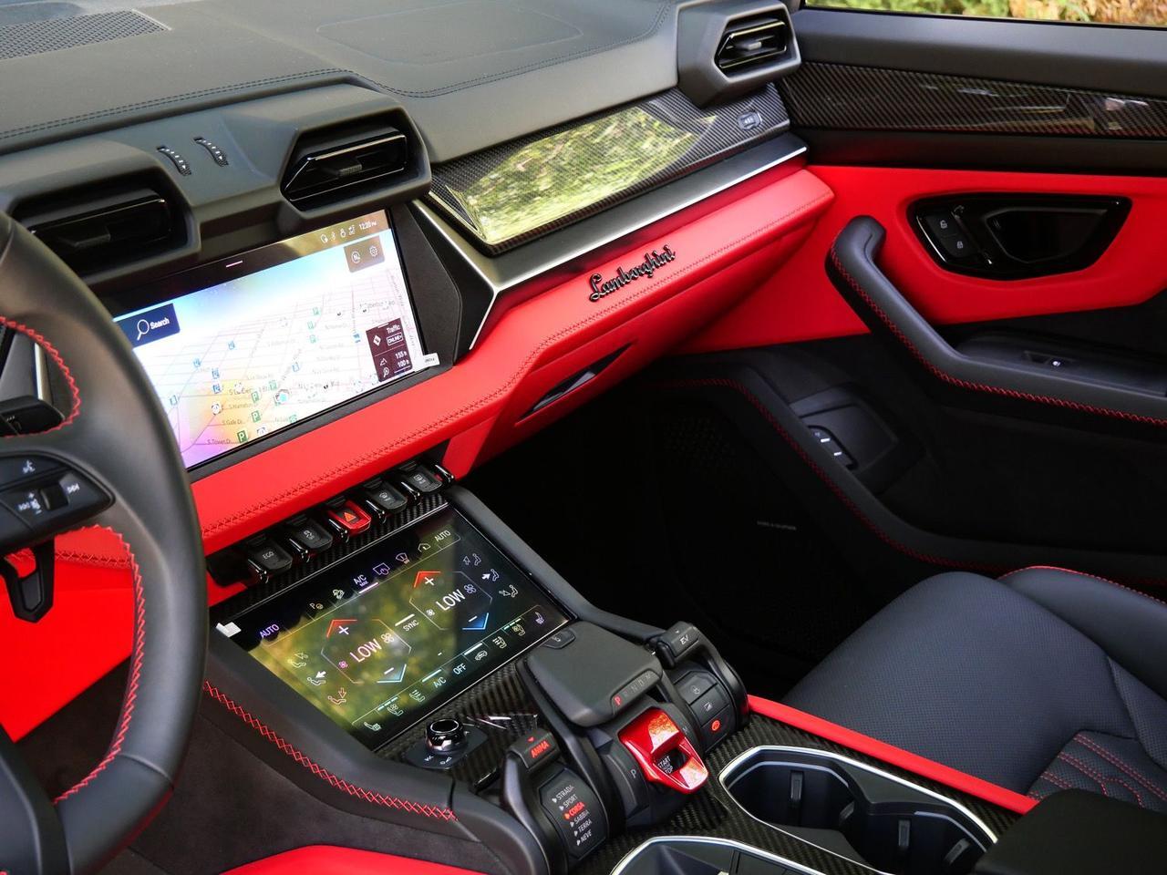 2025 Lamborghini Urus SE SE Lawrence KS