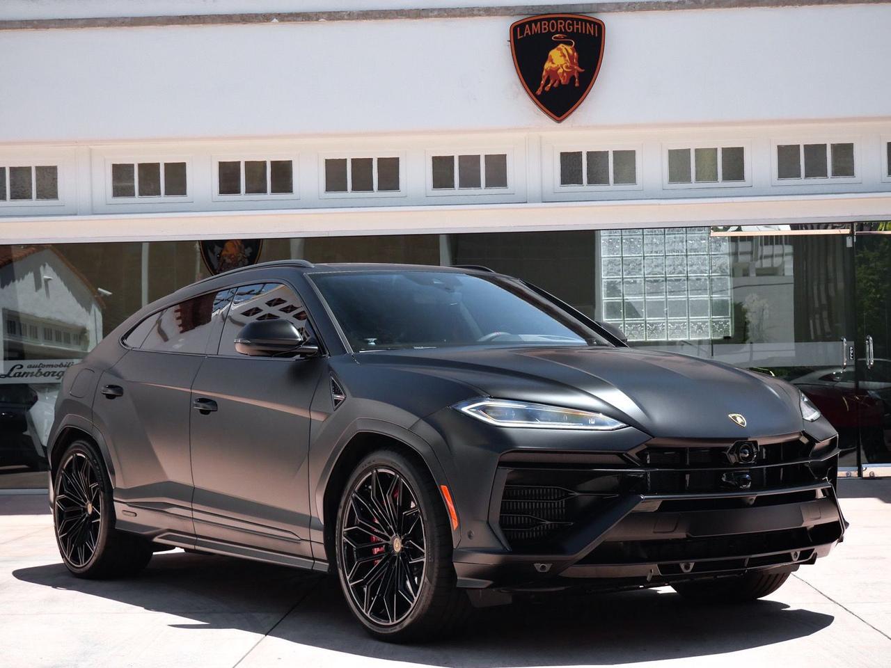 2025 Lamborghini Urus SE SE
