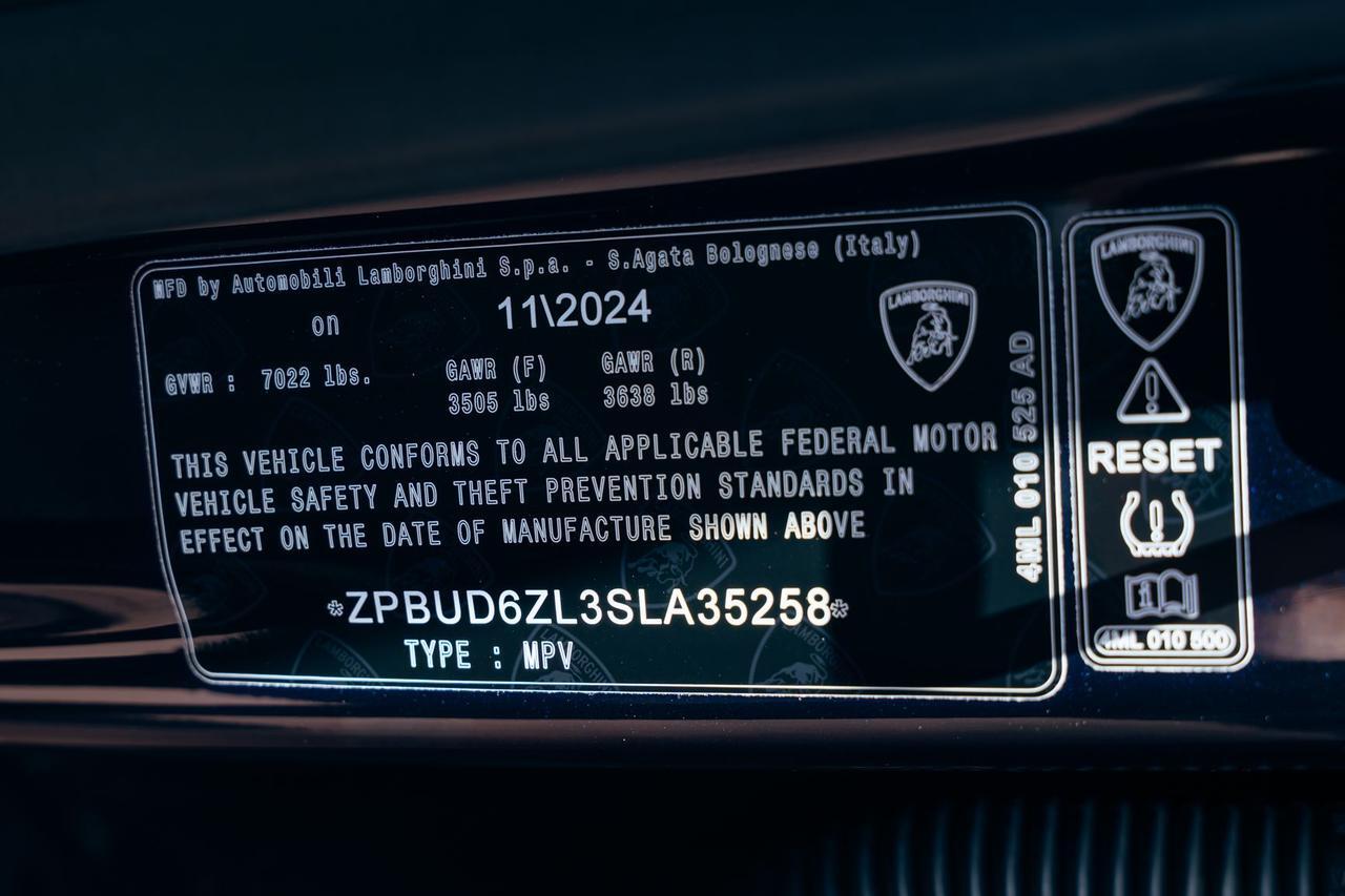 2025 Lamborghini Urus SE SE Lawrence KS