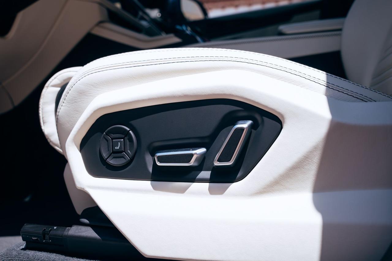 2025 Lamborghini Urus SE SE Lawrence KS