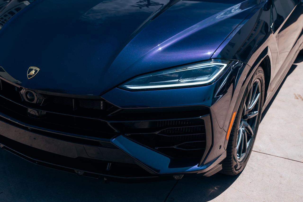 2025 Lamborghini Urus SE SE Lawrence KS