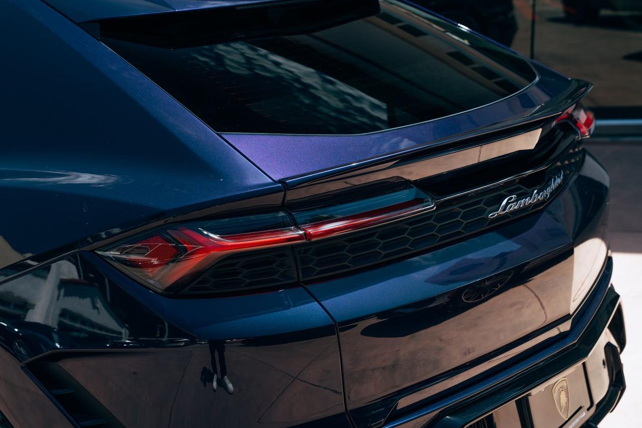 2025 Lamborghini Urus SE SE Lawrence KS