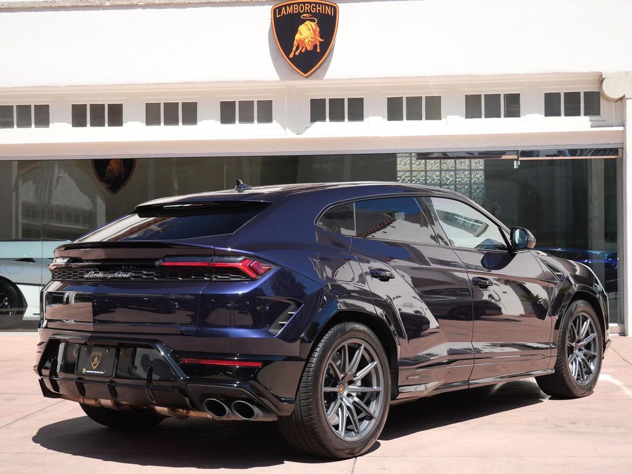 2025 Lamborghini Urus SE SE