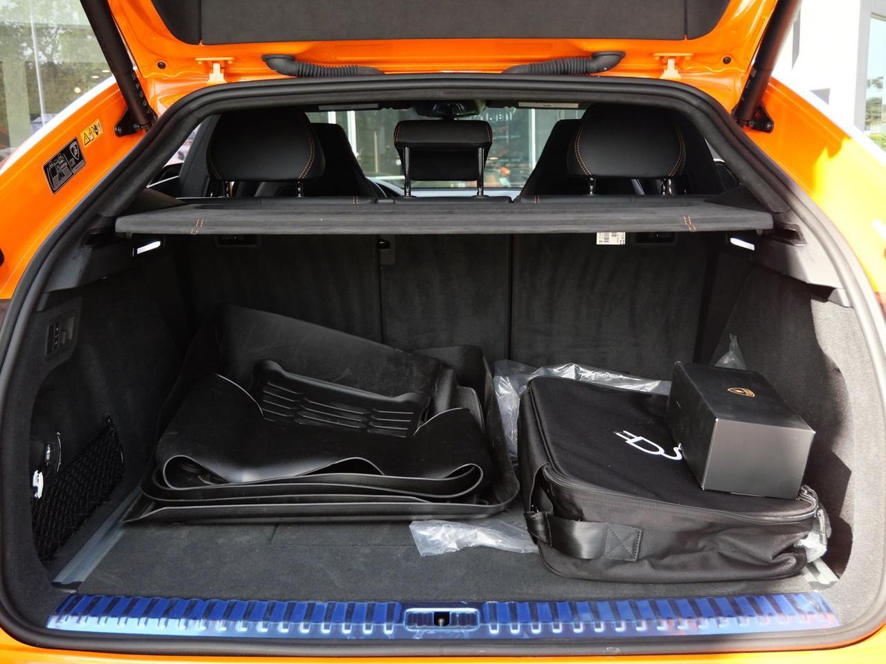 2025 Lamborghini Urus SE SE Lawrence KS