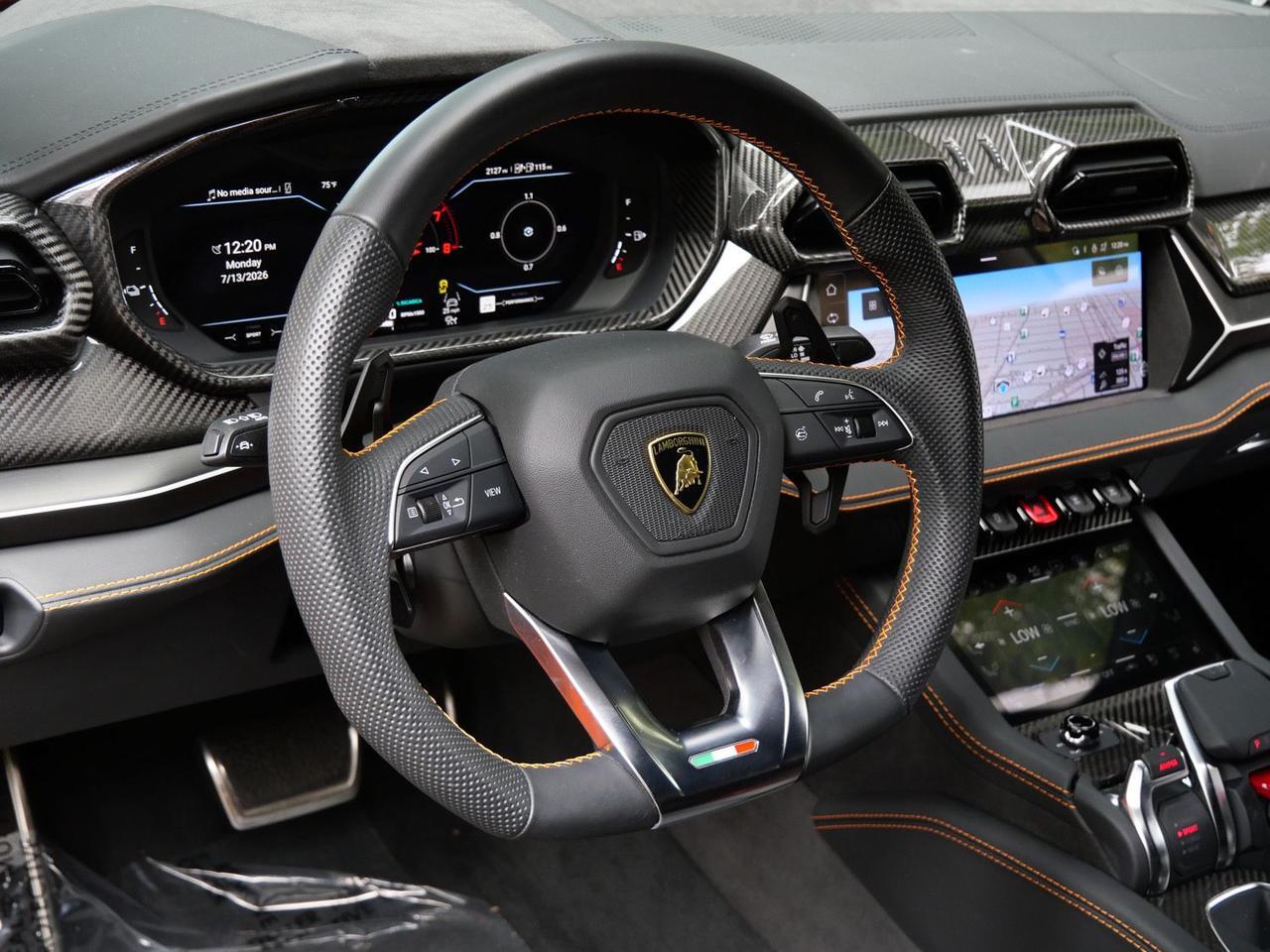 2025 Lamborghini Urus SE SE Lawrence KS