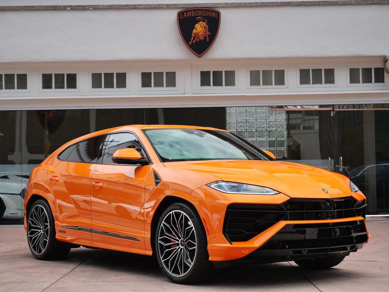2025 Lamborghini Urus SE SE