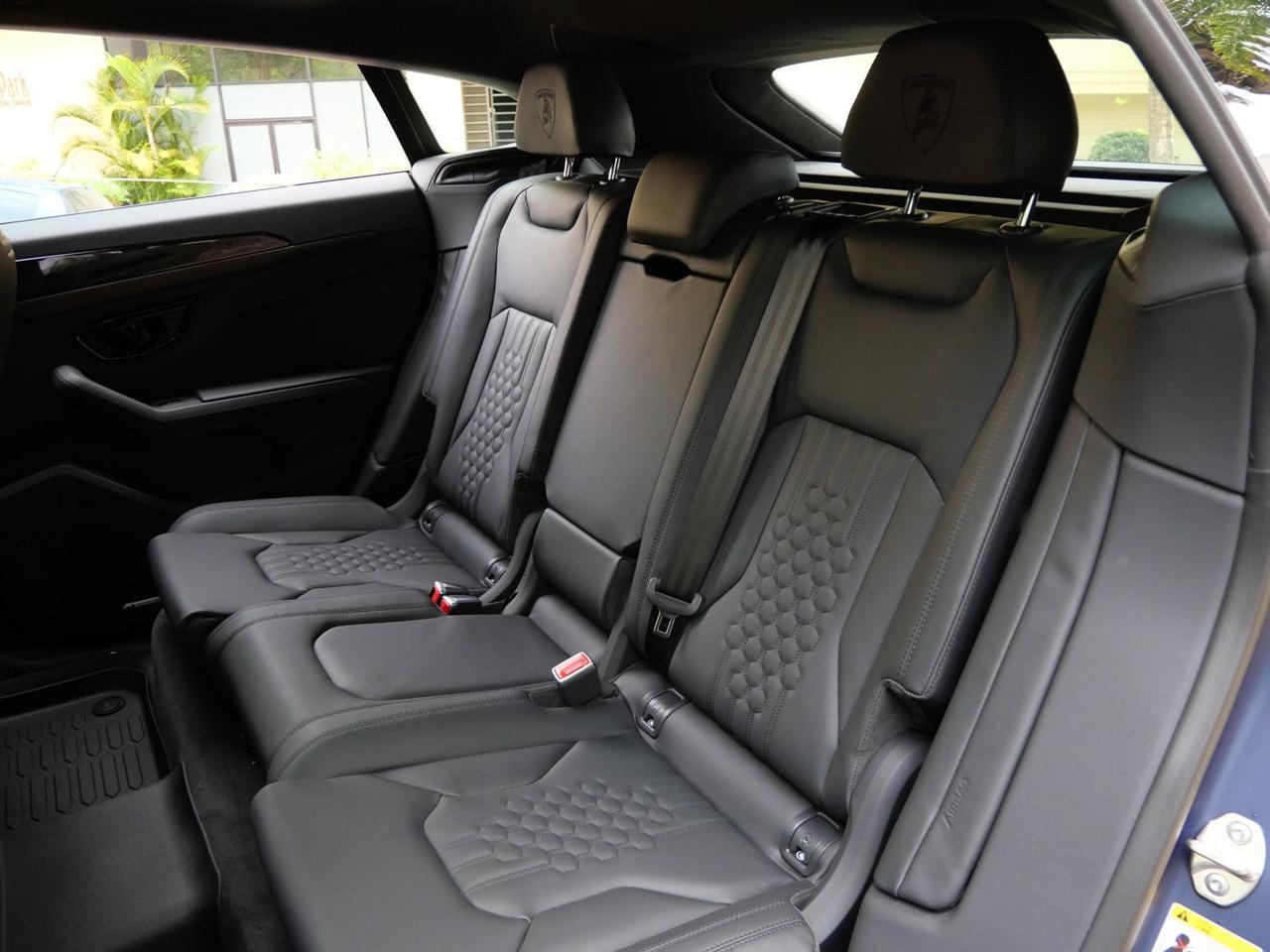 2025 Lamborghini Urus SE SE Lawrence KS