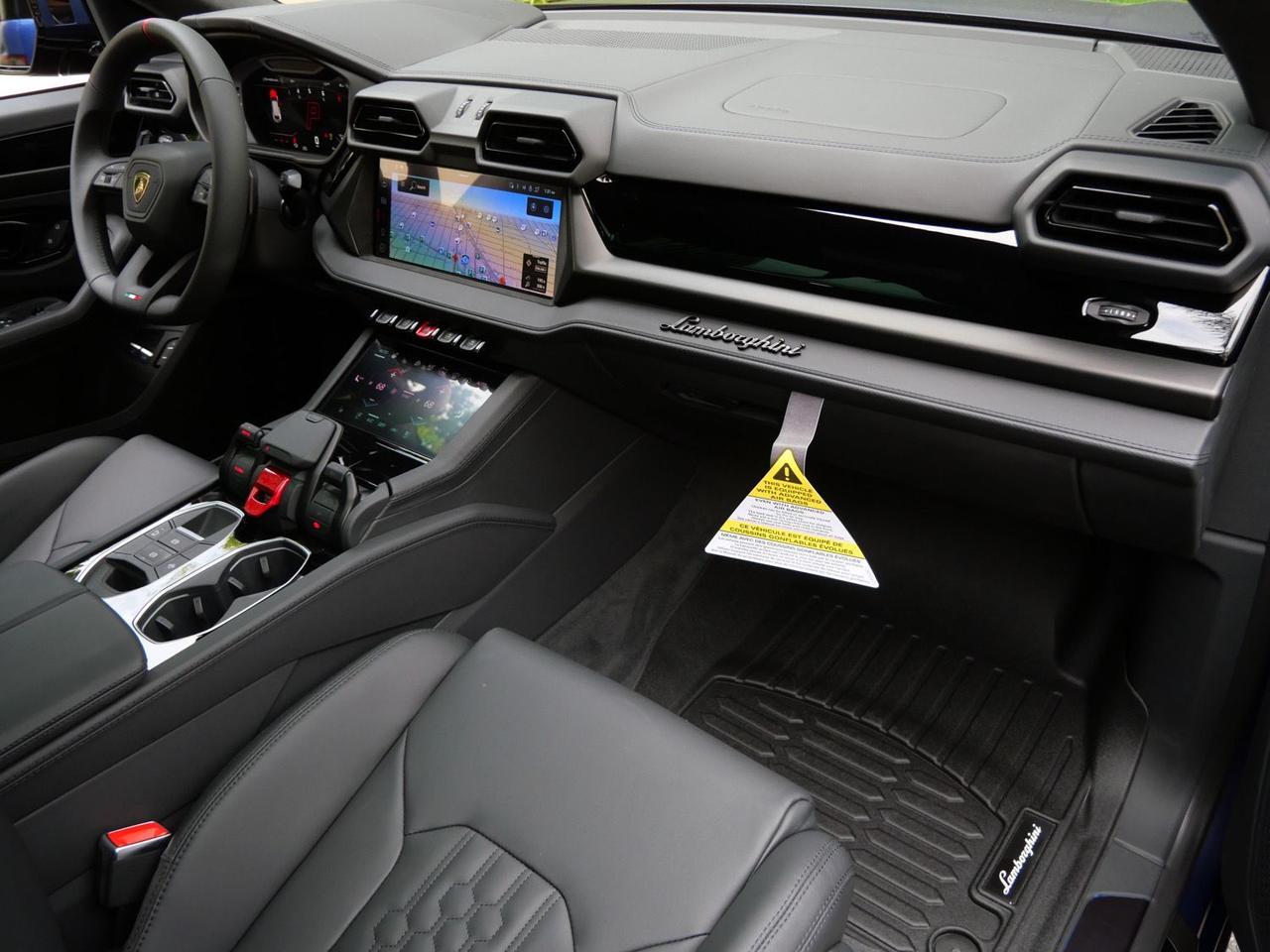 2025 Lamborghini Urus SE SE Lawrence KS