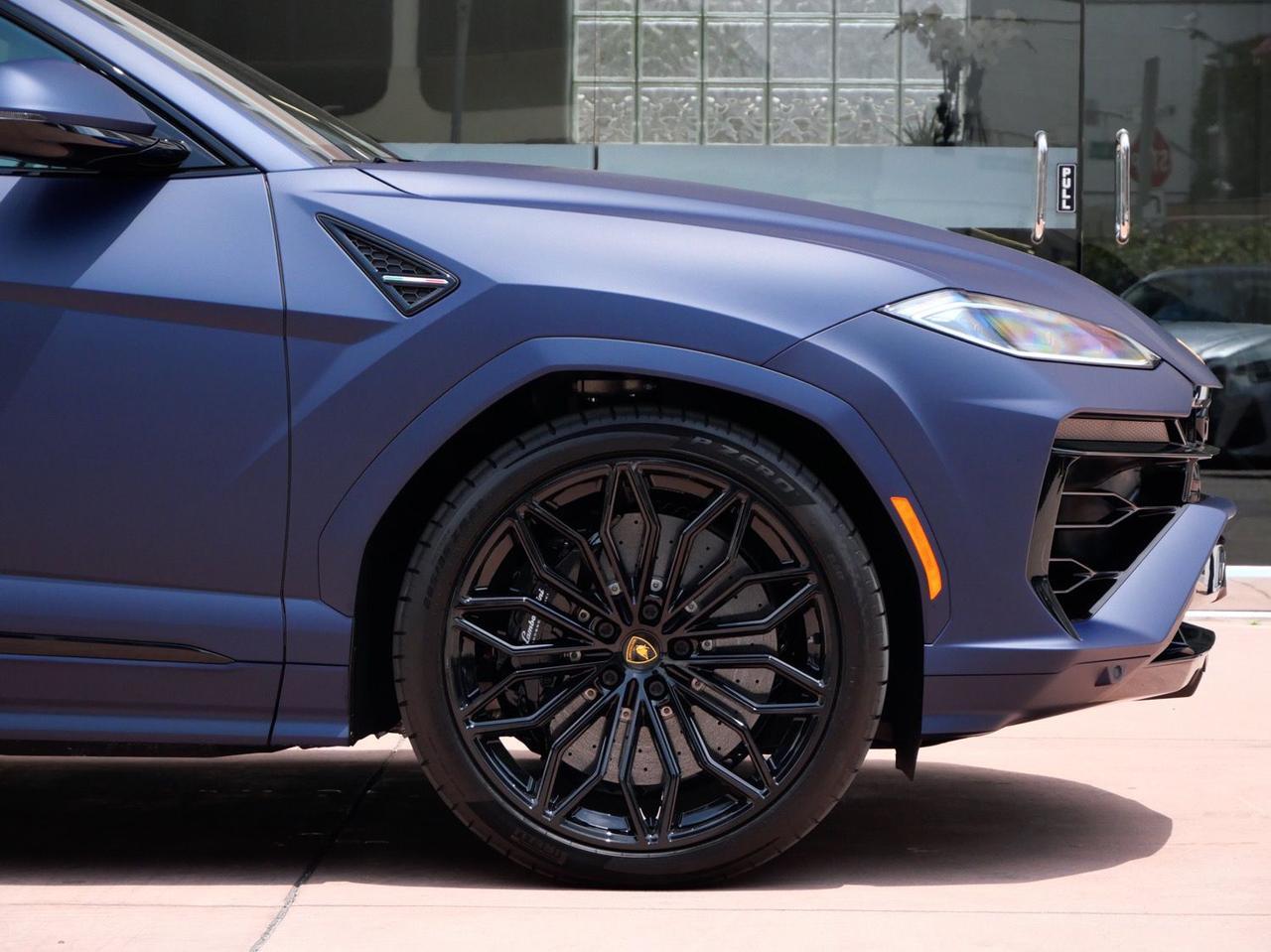 2025 Lamborghini Urus SE SE Lawrence KS