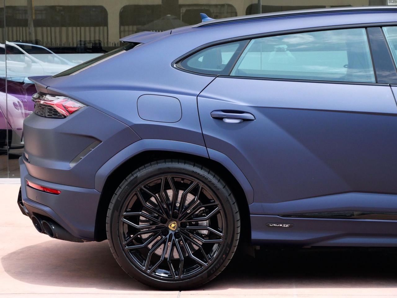 2025 Lamborghini Urus SE SE Lawrence KS