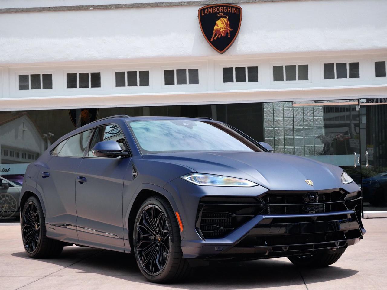 2025 Lamborghini Urus SE SE