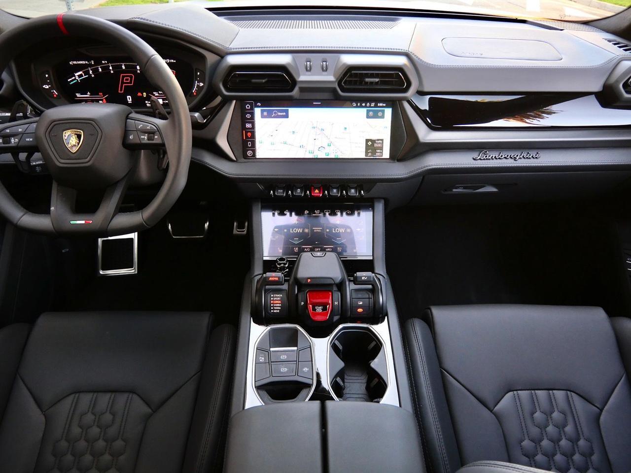 2025 Lamborghini Urus SE SE Lawrence KS