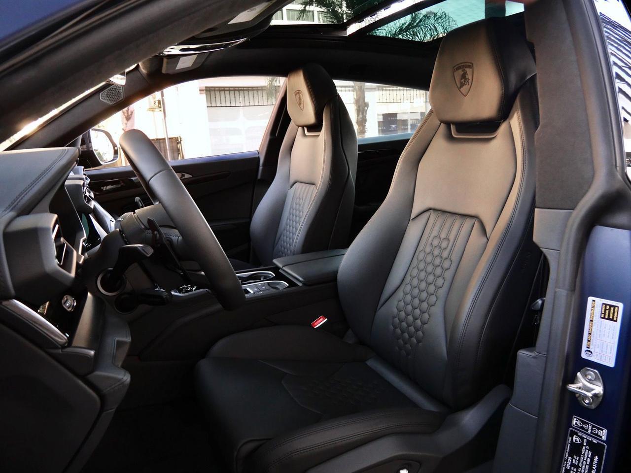 2025 Lamborghini Urus SE SE Lawrence KS