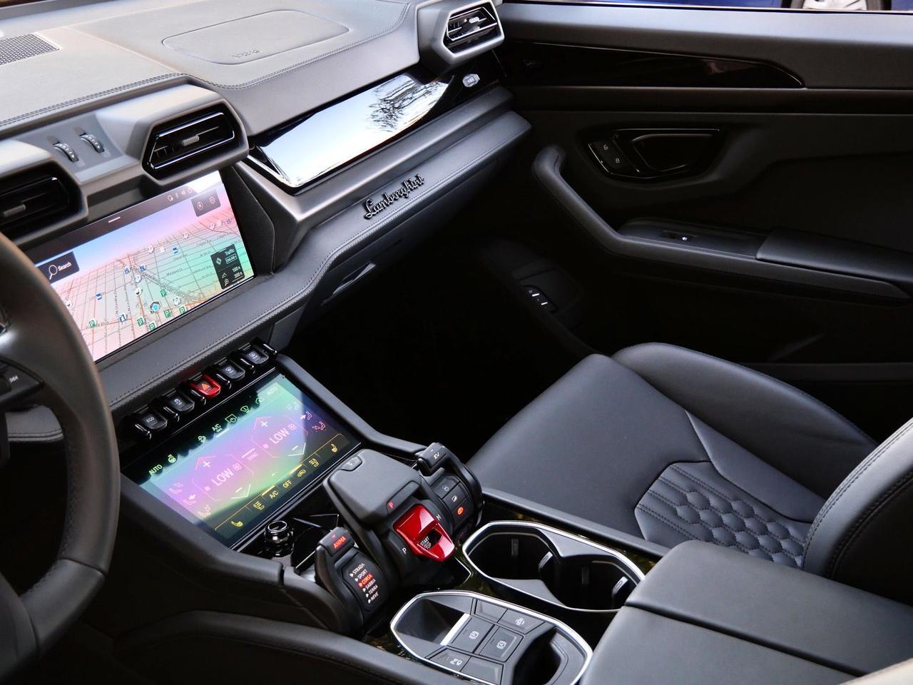 2025 Lamborghini Urus SE SE Lawrence KS