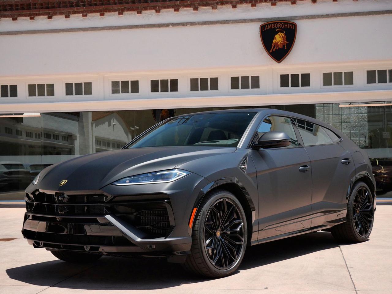 2025 Lamborghini Urus SE SE Lawrence KS