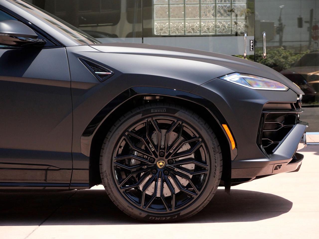 2025 Lamborghini Urus SE SE Lawrence KS
