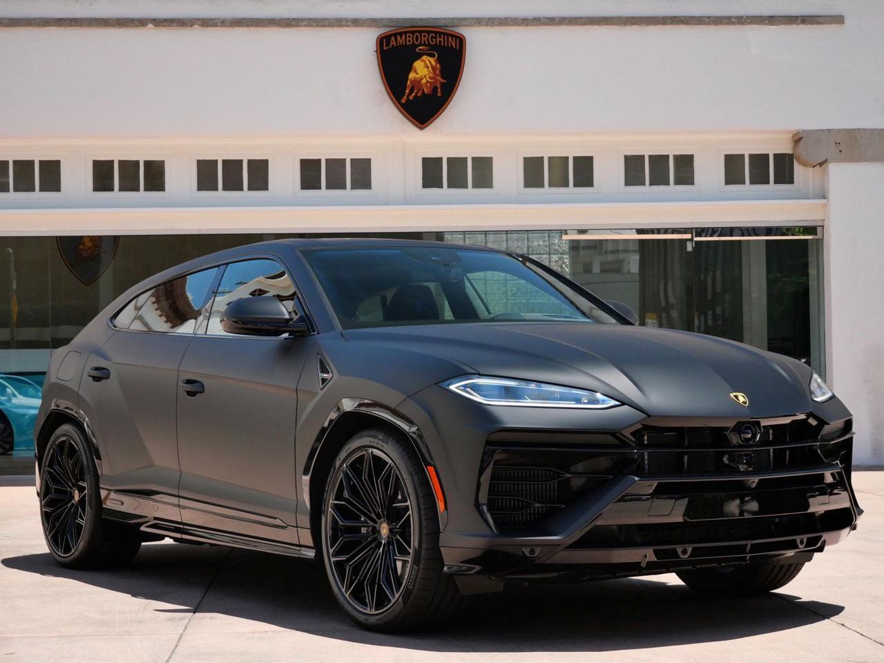2025 Lamborghini Urus SE SE