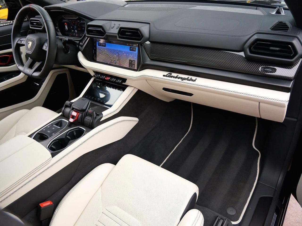 2025 Lamborghini Urus SE SE Lawrence KS