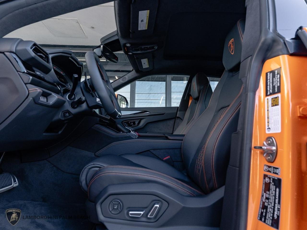 2025 Lamborghini Urus SE West Palm Beach FL