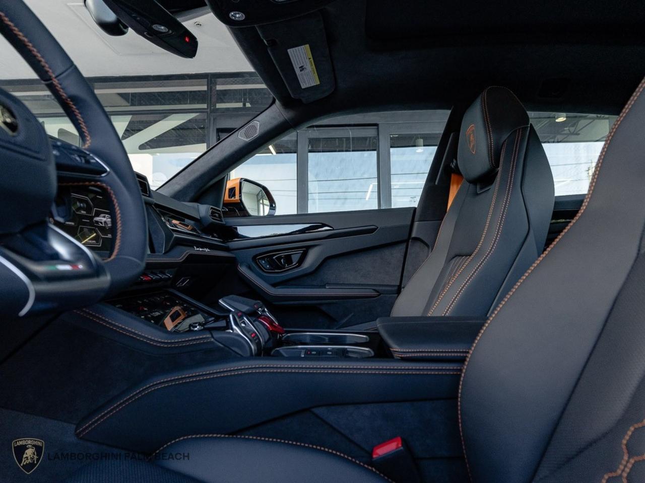 2025 Lamborghini Urus SE West Palm Beach FL