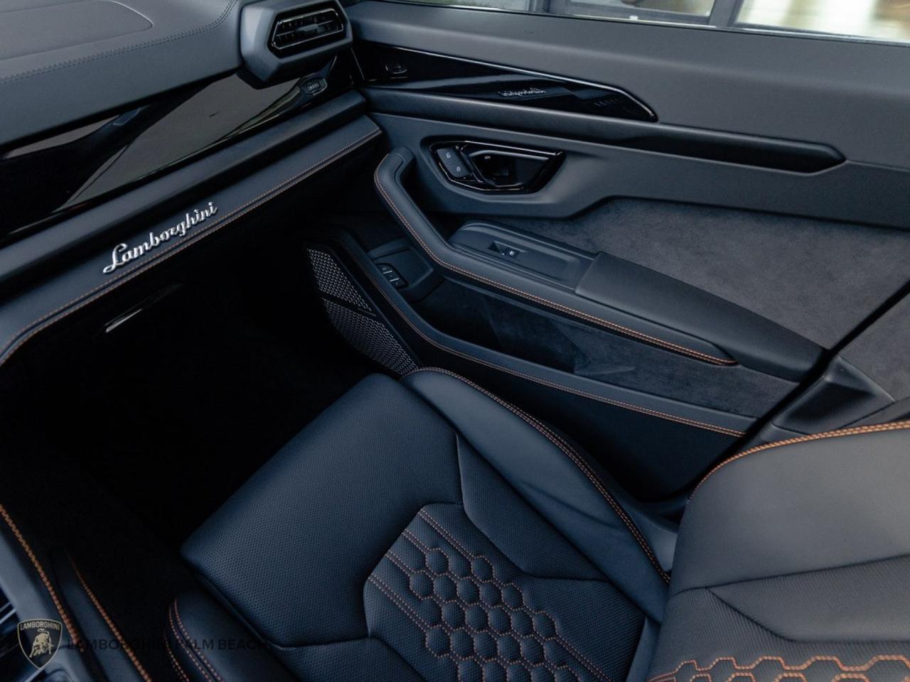 2025 Lamborghini Urus SE West Palm Beach FL