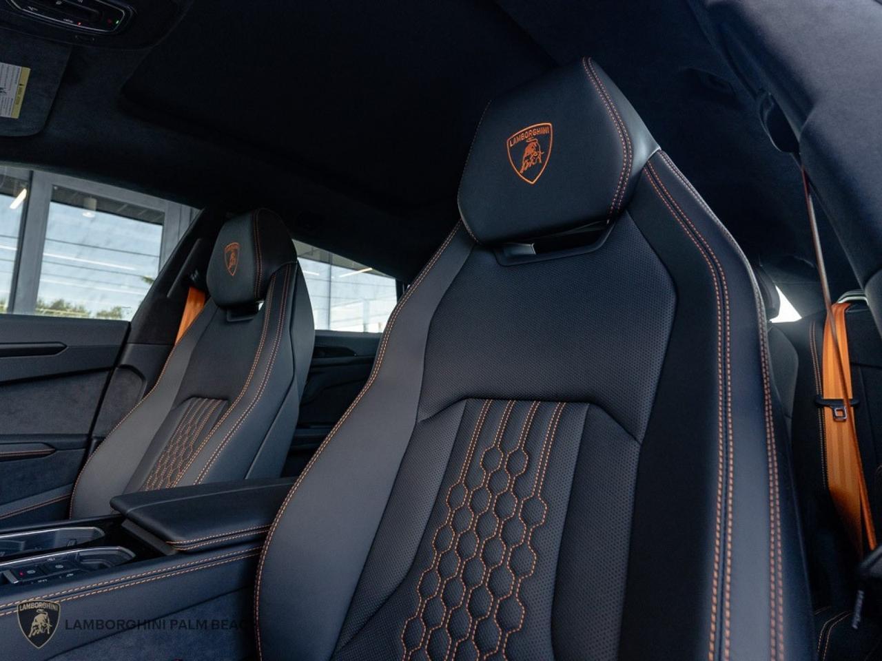 2025 Lamborghini Urus SE West Palm Beach FL