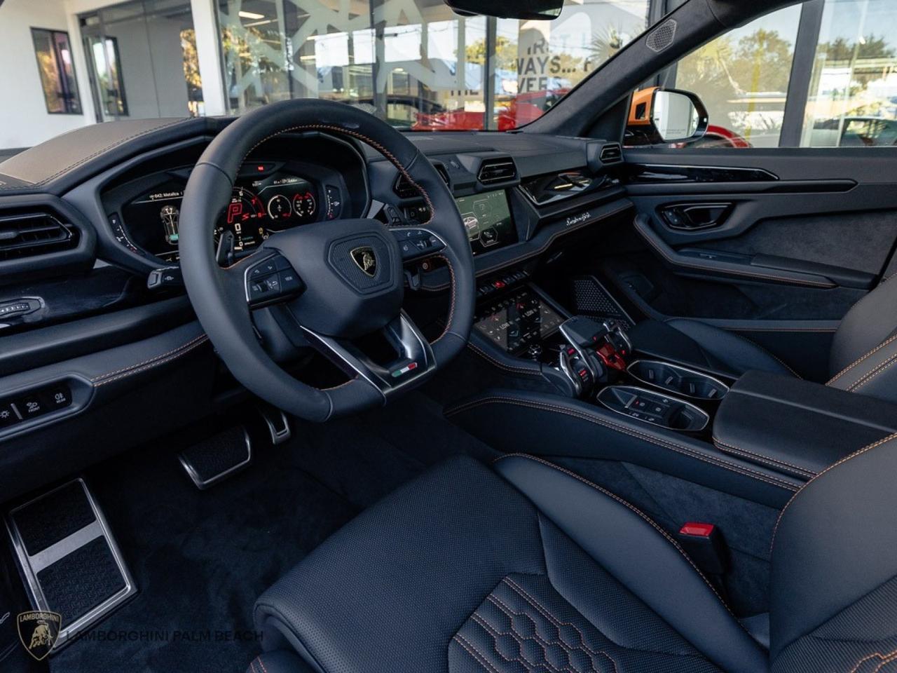 2025 Lamborghini Urus SE West Palm Beach FL