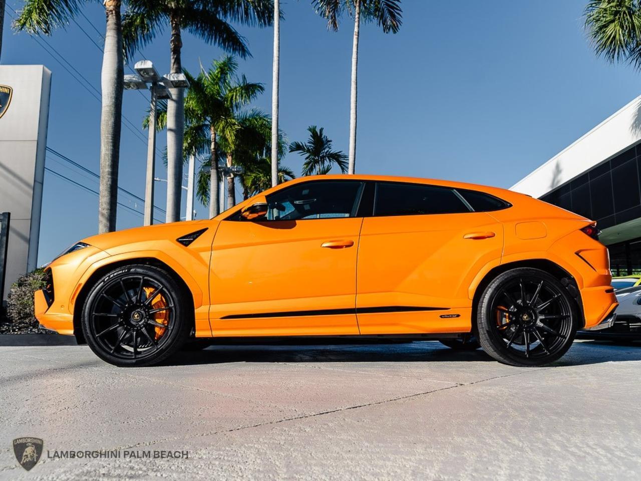 2025 Lamborghini Urus SE West Palm Beach FL
