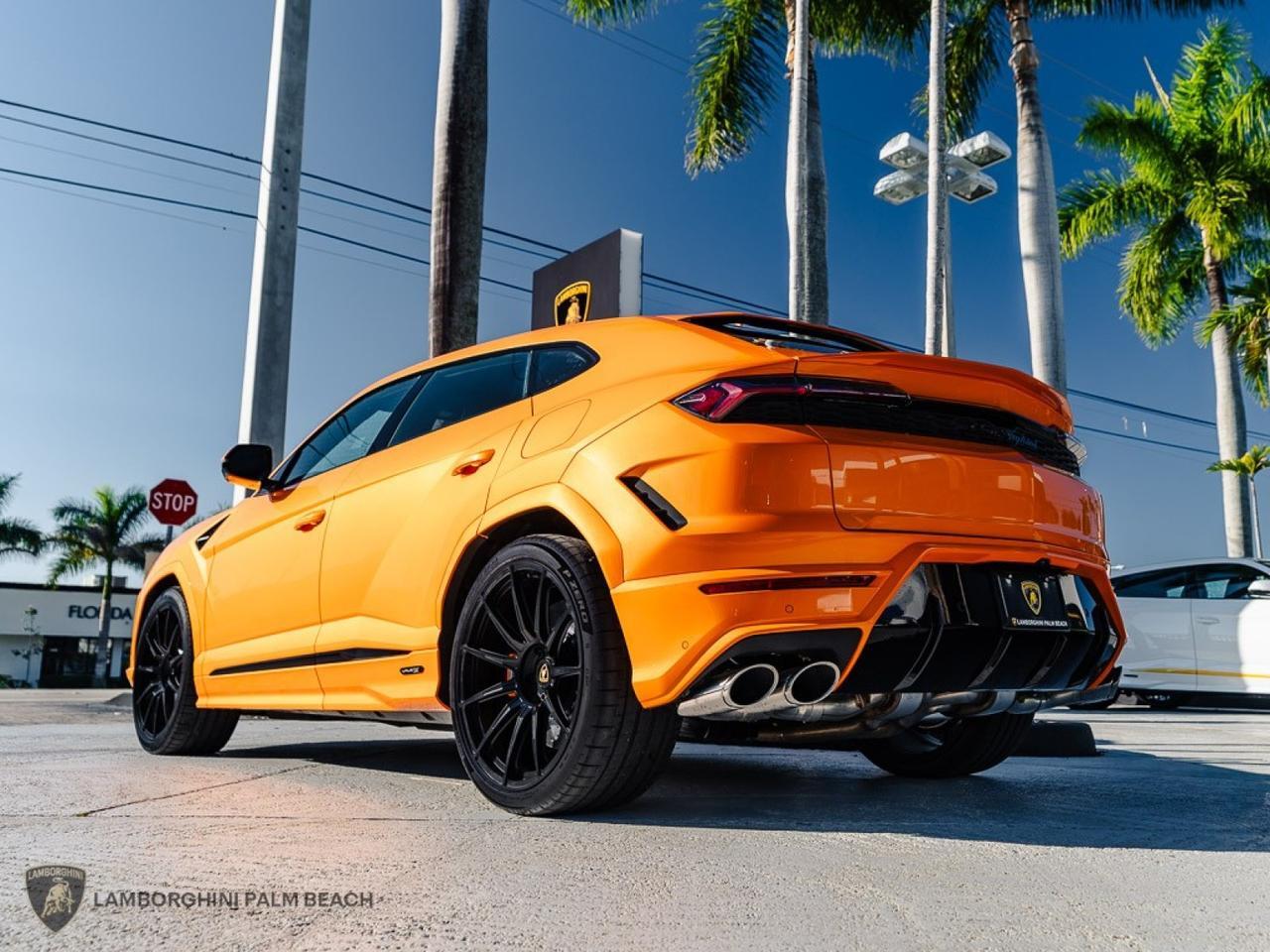 2025 Lamborghini Urus SE West Palm Beach FL