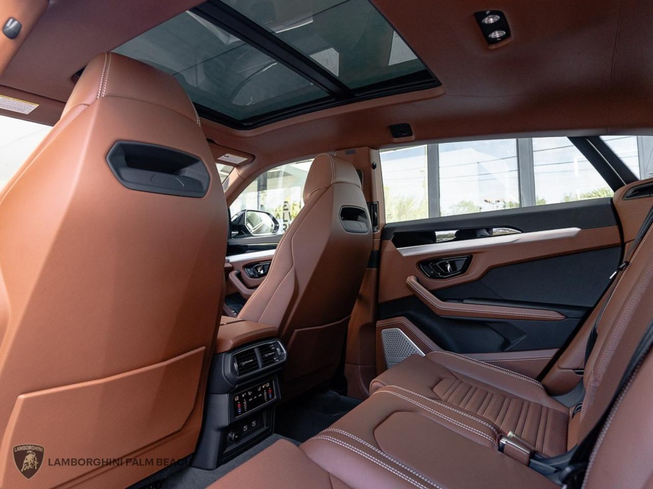 2025 Lamborghini Urus SE West Palm Beach FL