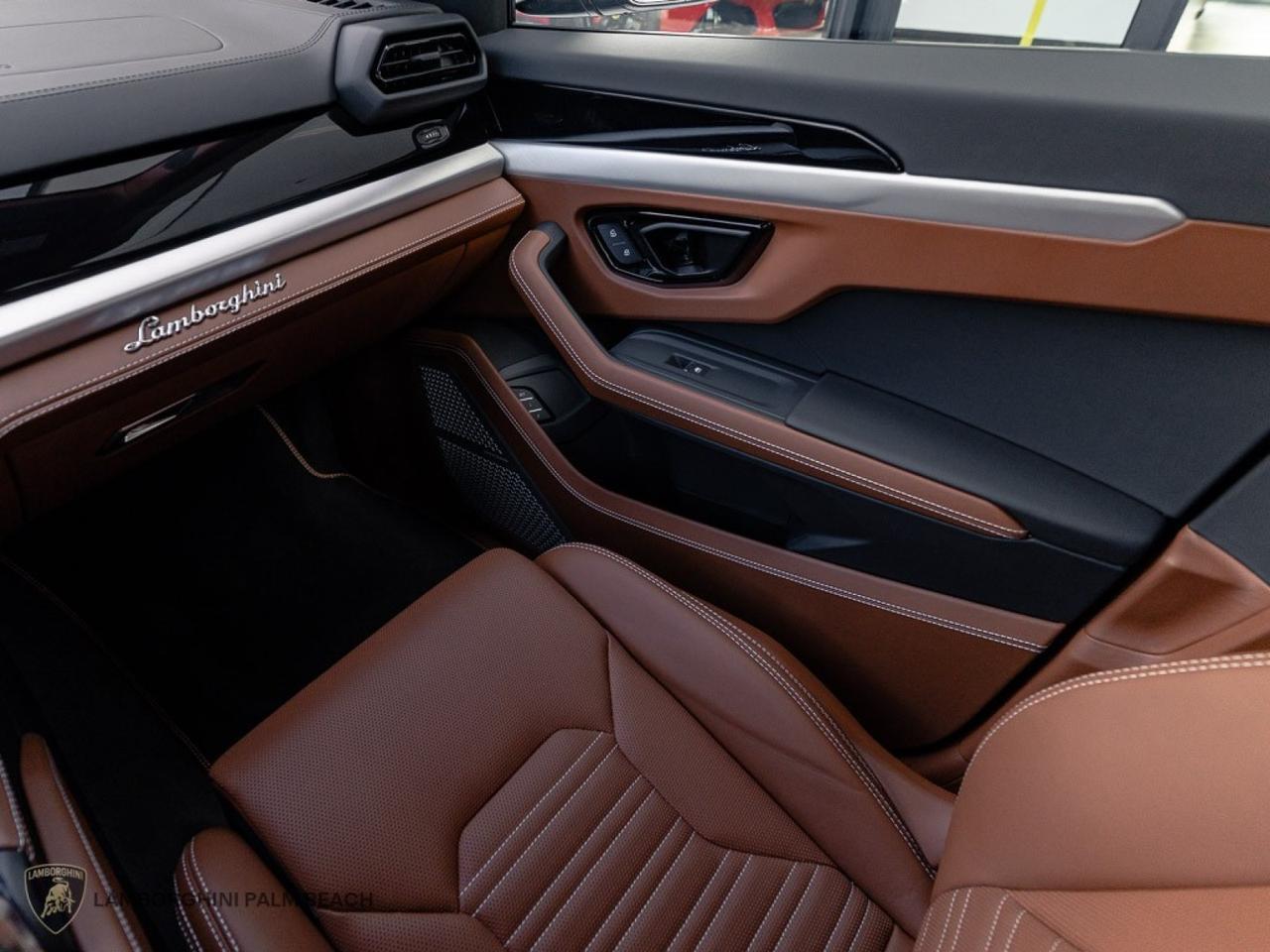 2025 Lamborghini Urus SE West Palm Beach FL