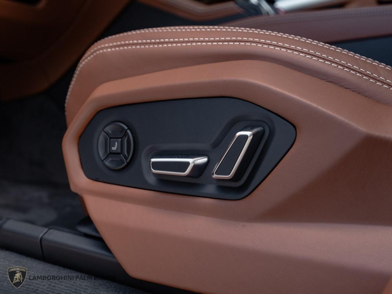 2025 Lamborghini Urus SE West Palm Beach FL