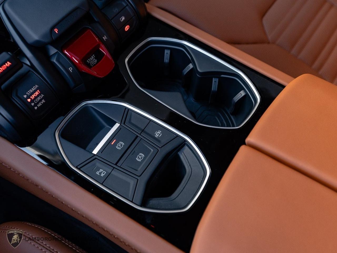 2025 Lamborghini Urus SE West Palm Beach FL