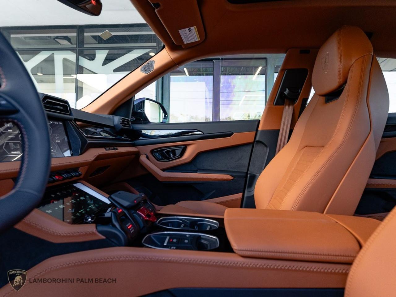 2025 Lamborghini Urus SE West Palm Beach FL