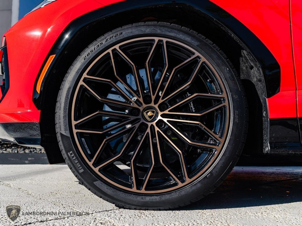 2025 Lamborghini Urus SE West Palm Beach FL