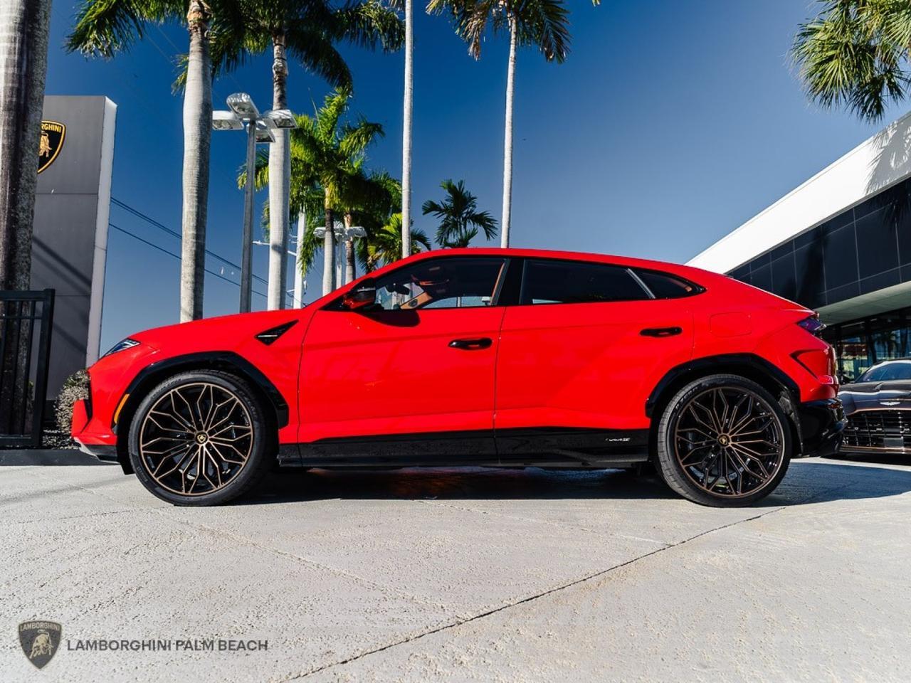 2025 Lamborghini Urus SE West Palm Beach FL