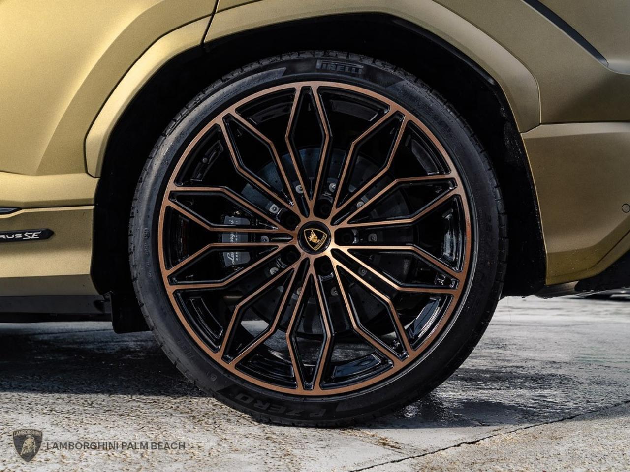 2025 Lamborghini Urus SE West Palm Beach FL