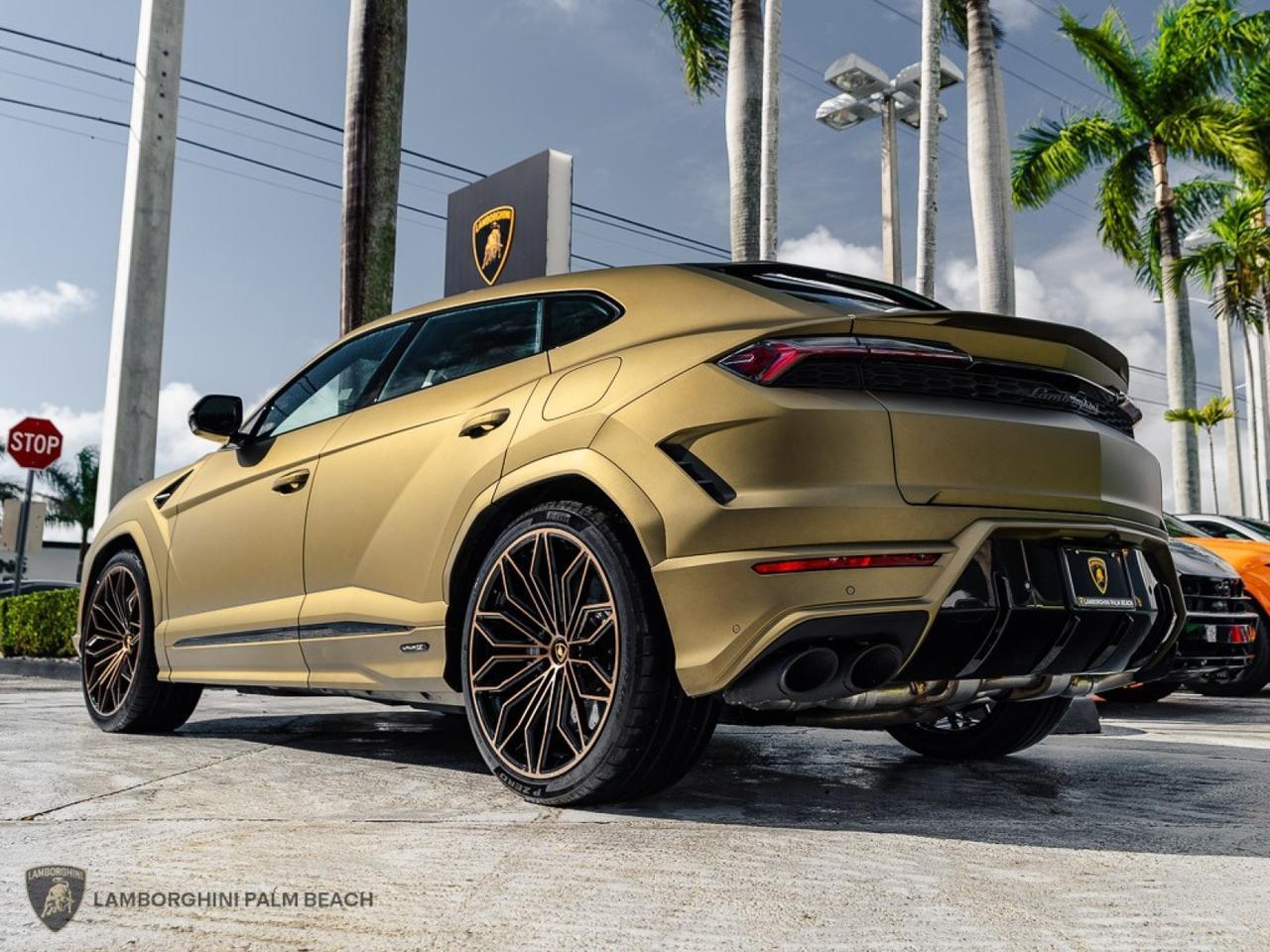 2025 Lamborghini Urus SE West Palm Beach FL