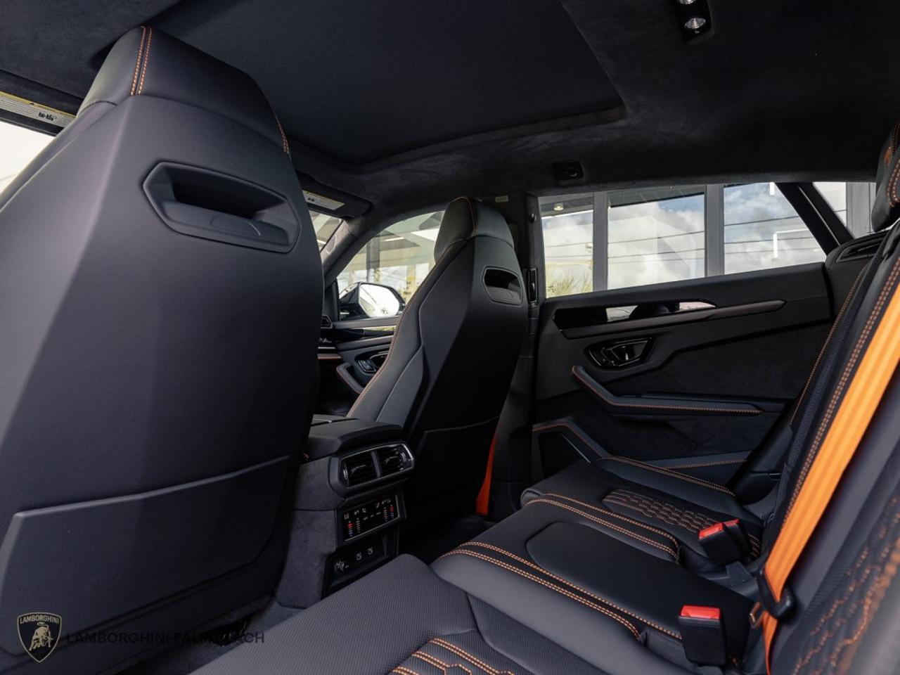 2025 Lamborghini Urus SE West Palm Beach FL