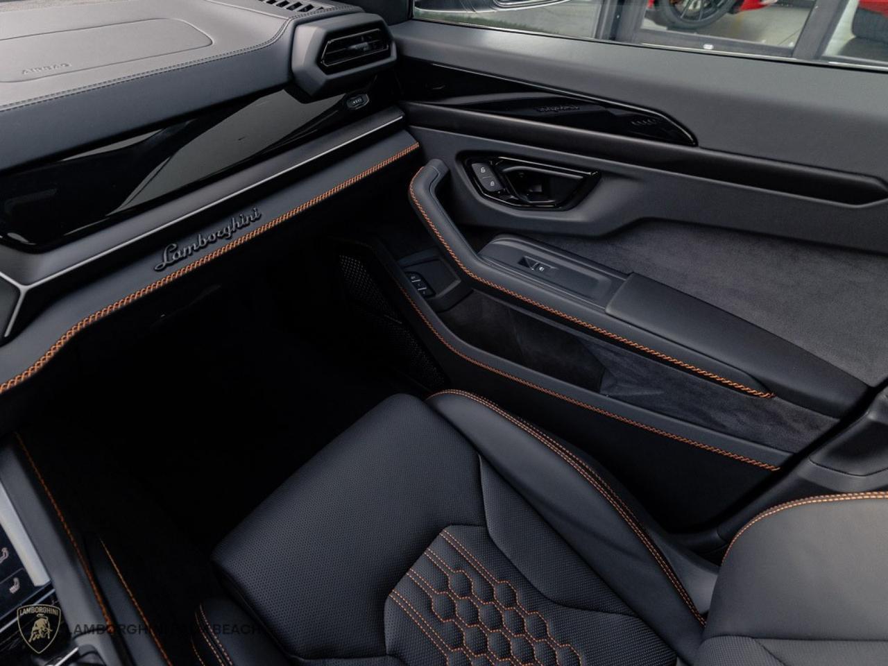 2025 Lamborghini Urus SE West Palm Beach FL