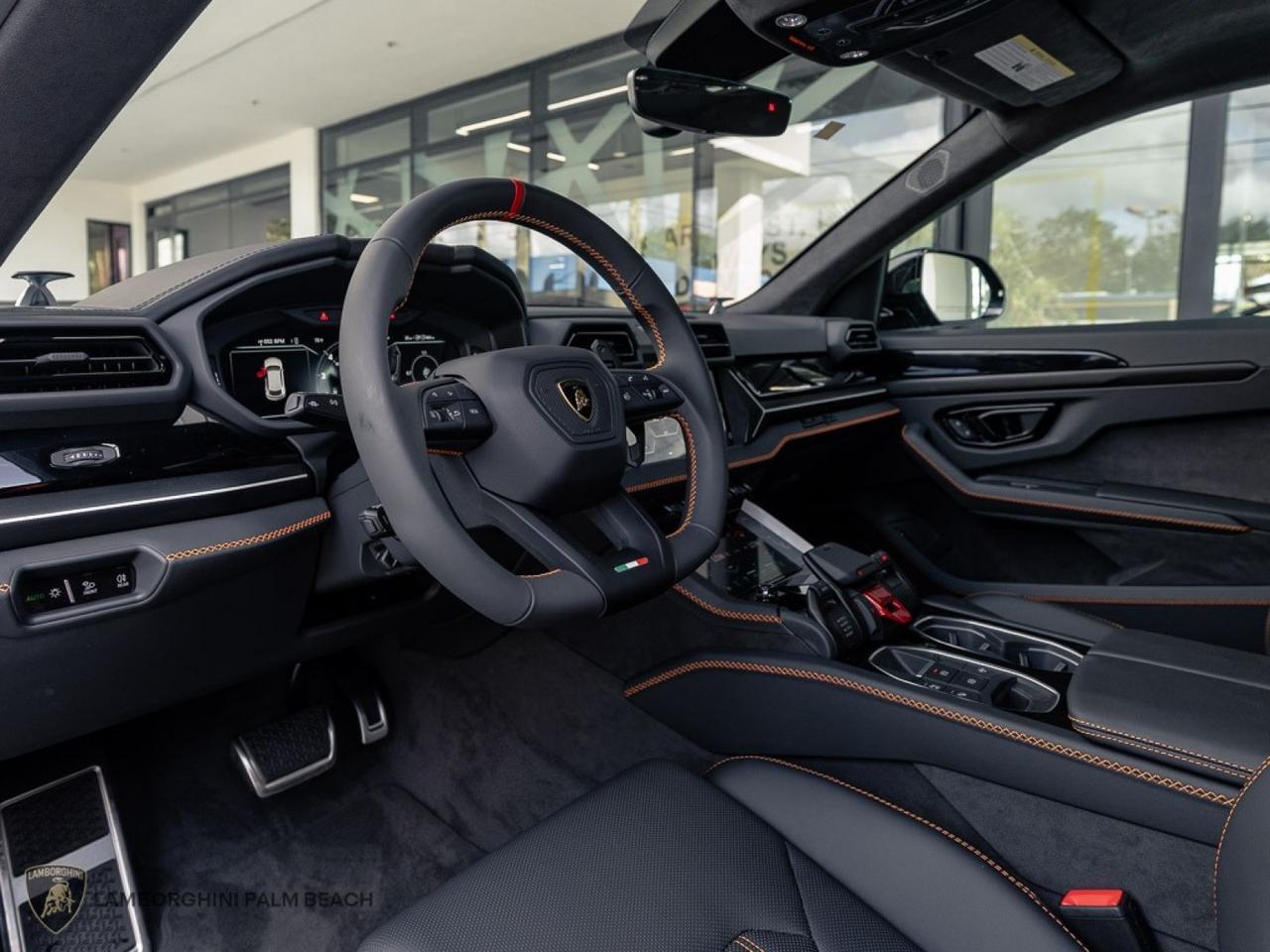 2025 Lamborghini Urus SE West Palm Beach FL