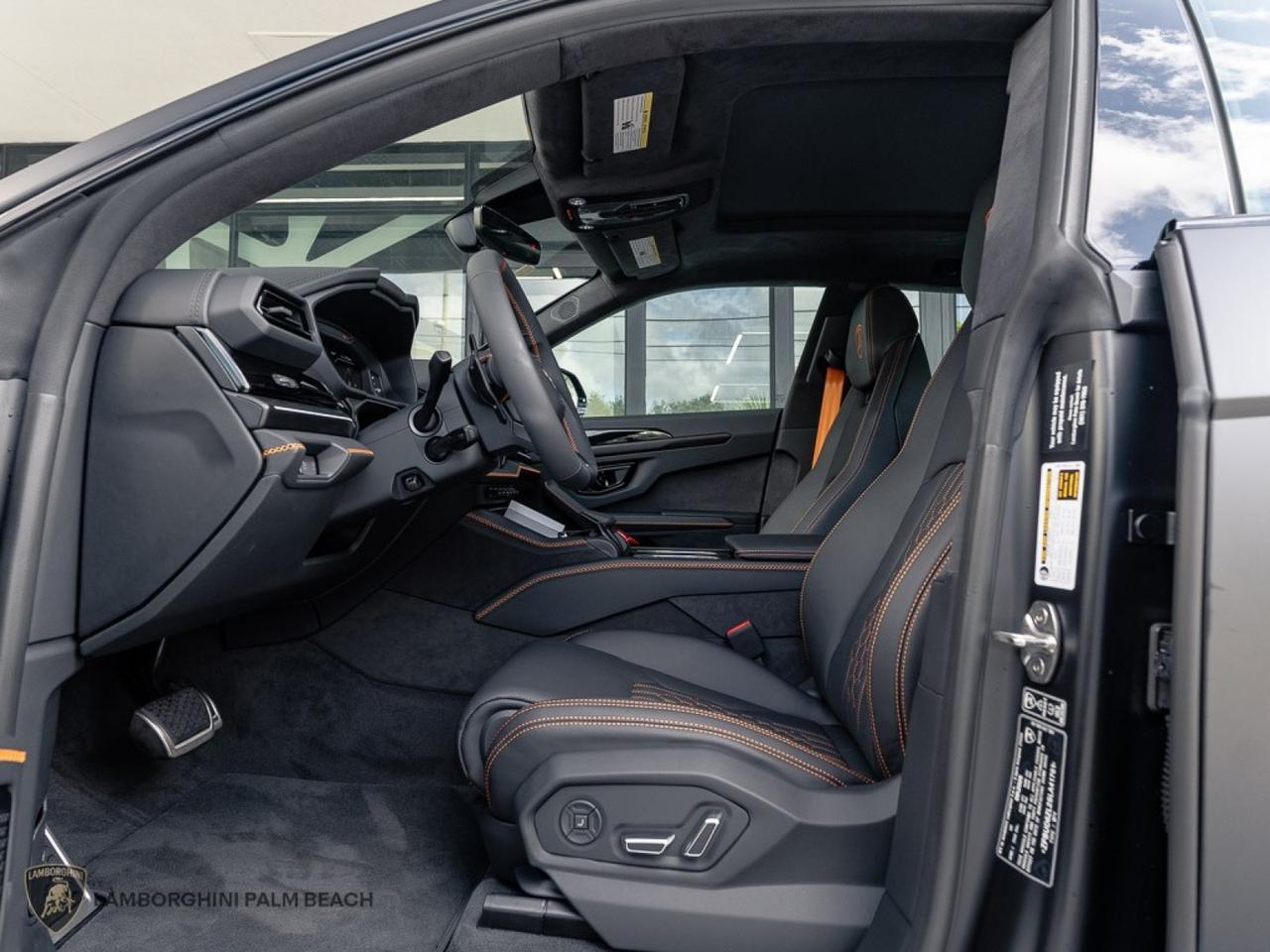 2025 Lamborghini Urus SE West Palm Beach FL