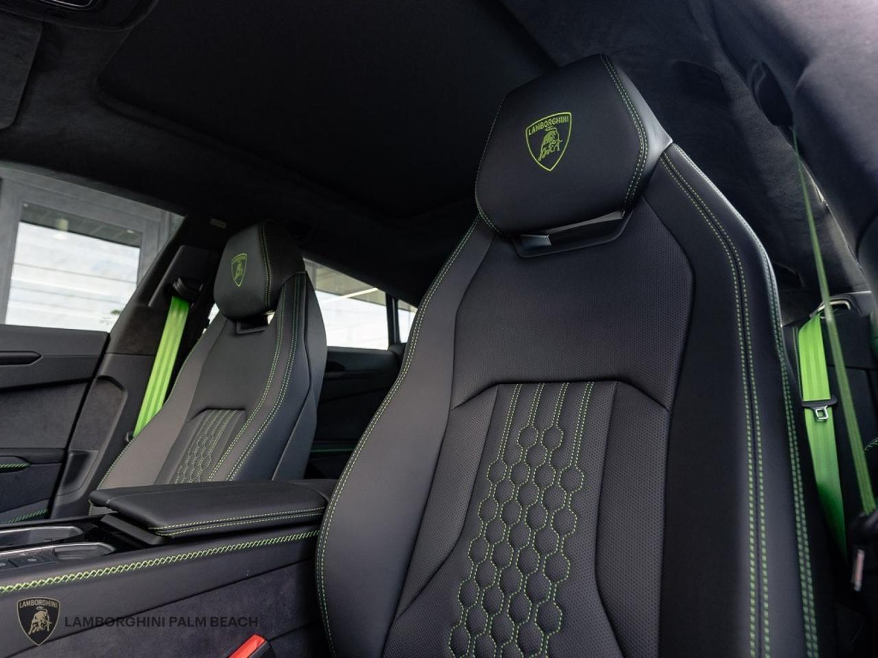 2025 Lamborghini Urus SE West Palm Beach FL