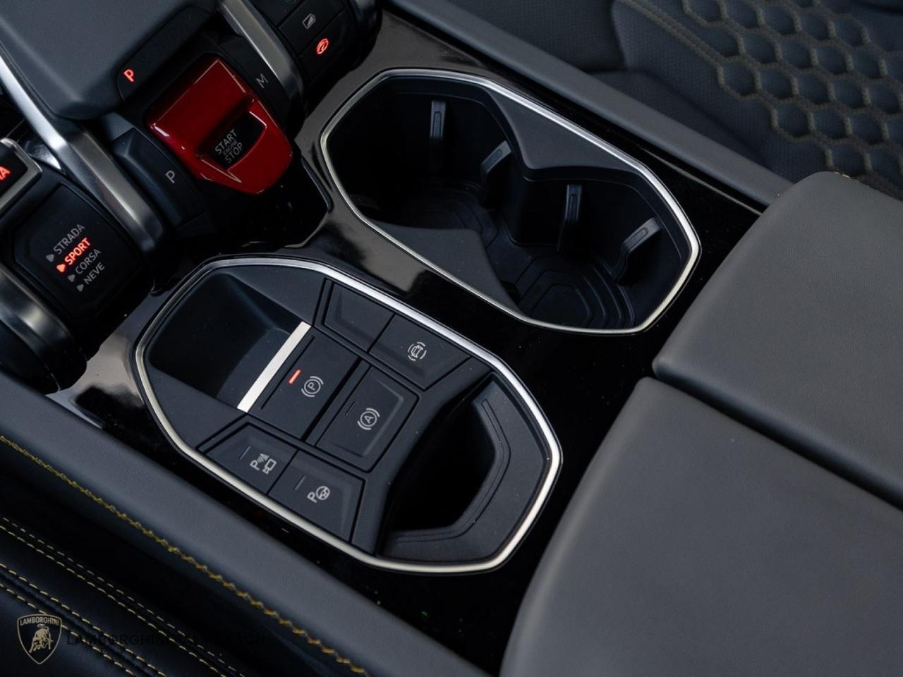 2025 Lamborghini Urus SE West Palm Beach FL